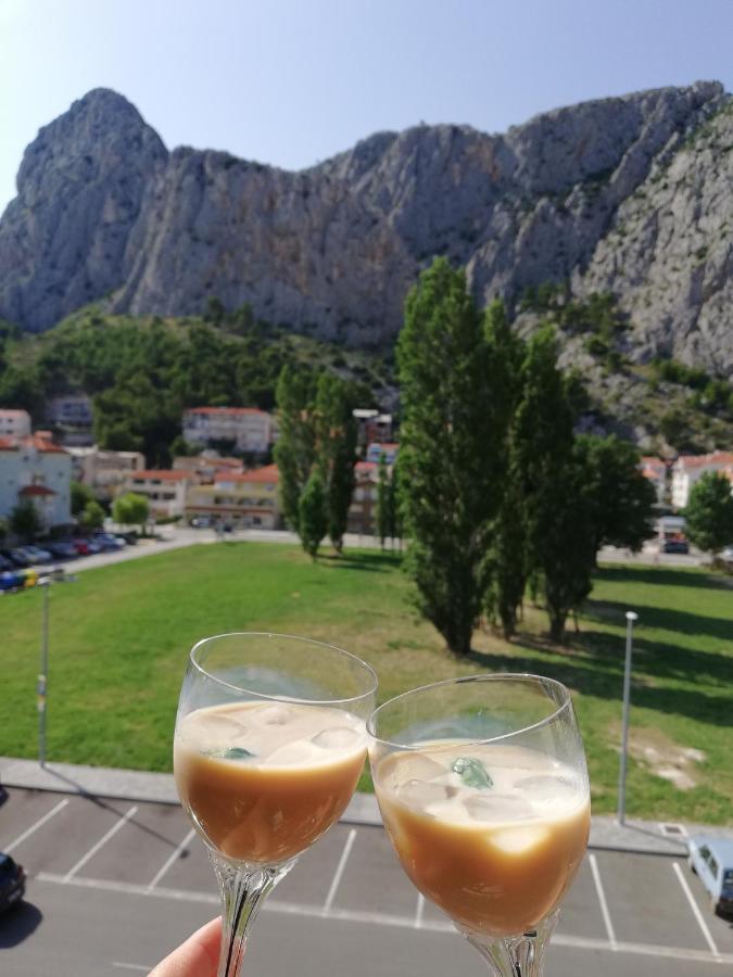 Green 'N Grey Omis Ngoại thất bức ảnh